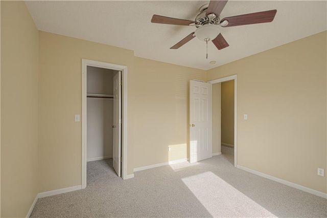 5509 NE Wildflower Court, Lee's Summit, MO 64064