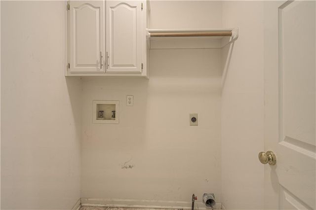 5509 NE Wildflower Court, Lee's Summit, MO 64064