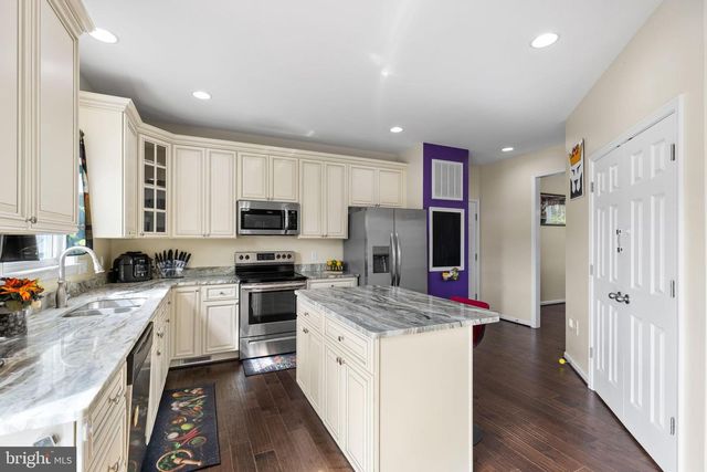 471 TRUSLOW RD, Fredericksburg, VA 22405