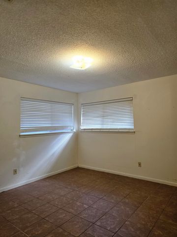 303 Evergreen St., Longview, TX 75604