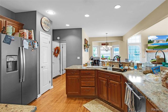 16073 Silverwood Drive, Fenton, MI 48430
