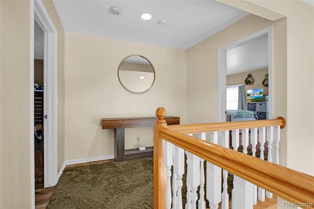 16073 Silverwood Drive, Fenton, MI 48430