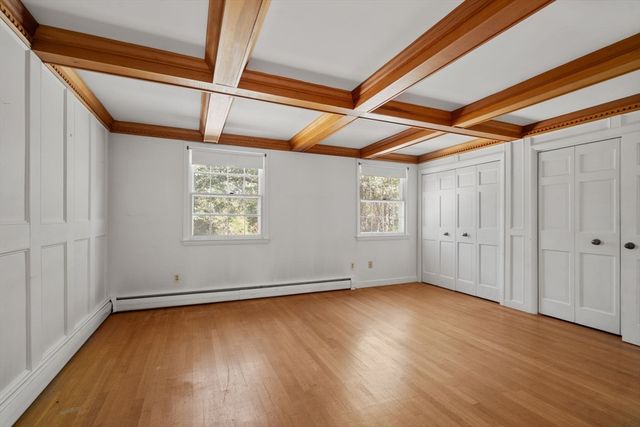 91 Glen St, Natick, MA 01760