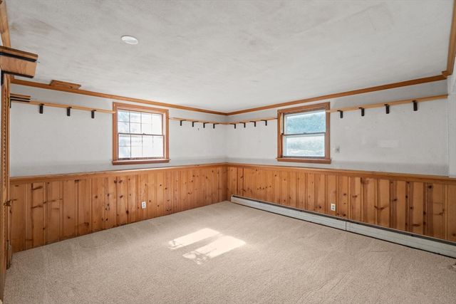 91 Glen St, Natick, MA 01760