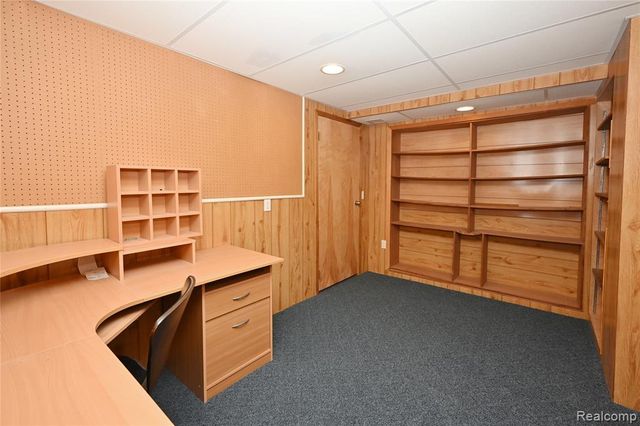 7274 Westchester Road 8, West Bloomfield, MI 48322