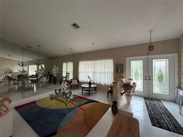 404 NW 112th Ave, Coral Springs, FL 33071