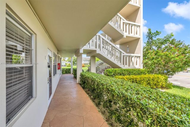 156 E Grantham E 156, Deerfield Beach, FL 33442