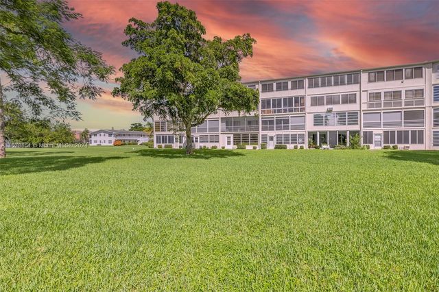 156 E Grantham E 156, Deerfield Beach, FL 33442