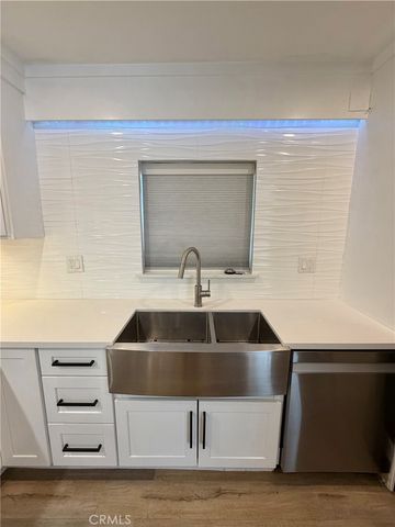 20457 Eccles Street, Los Angeles, CA 91306