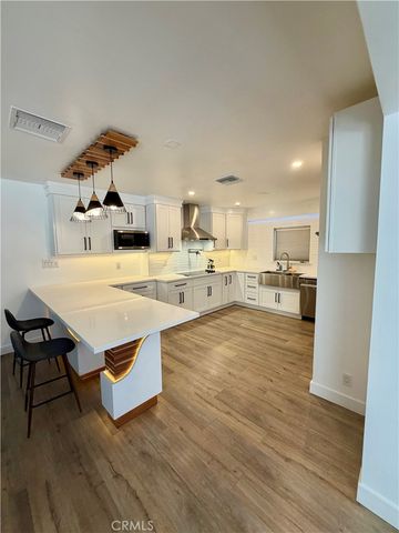 20457 Eccles Street, Los Angeles, CA 91306
