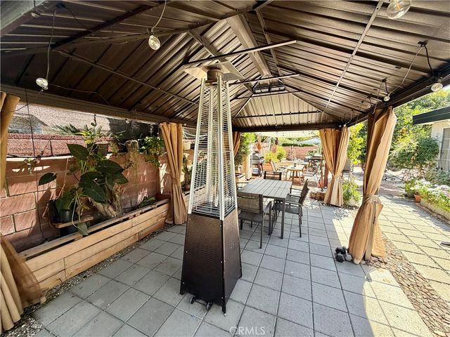20457 Eccles Street, Los Angeles, CA 91306