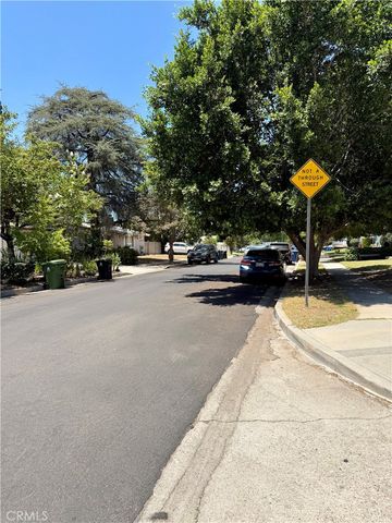 20457 Eccles Street, Los Angeles, CA 91306