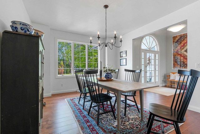 W5883 AUGUSTA PLACE, Menasha, WI 54915