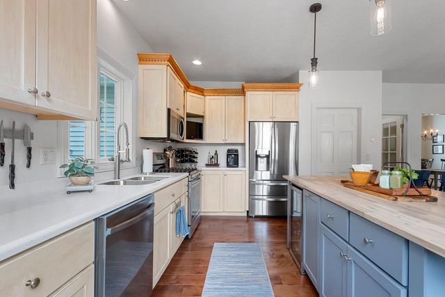 W5883 AUGUSTA PLACE, Menasha, WI 54915