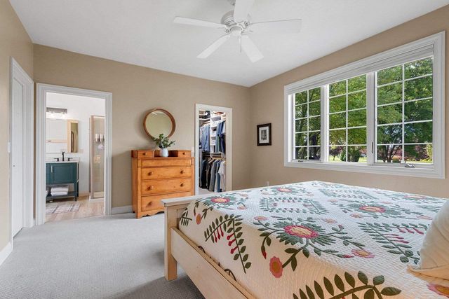 W5883 AUGUSTA PLACE, Menasha, WI 54915