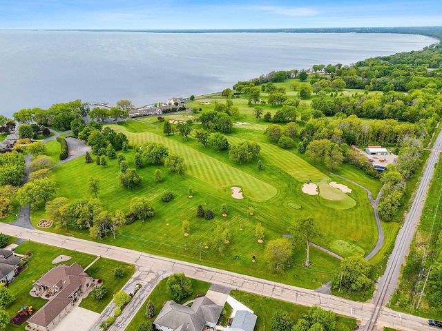 W5883 AUGUSTA PLACE, Menasha, WI 54915