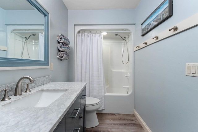 W5883 AUGUSTA PLACE, Menasha, WI 54915
