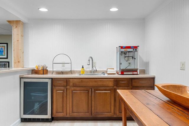 W5883 AUGUSTA PLACE, Menasha, WI 54915