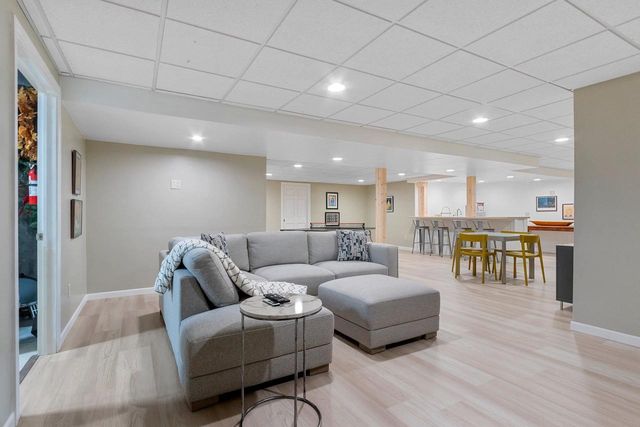 W5883 AUGUSTA PLACE, Menasha, WI 54915