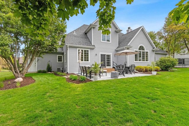 W5883 AUGUSTA PLACE, Menasha, WI 54915