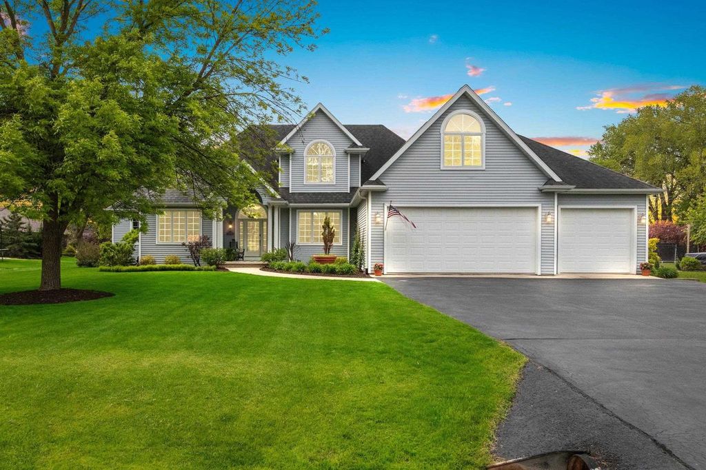 W5883 AUGUSTA PLACE, Menasha, WI 54915
