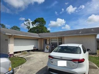 765 SE Floresta Drive, Port St Lucie, FL 34983