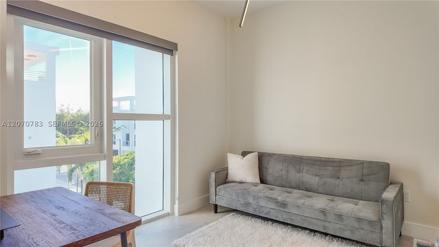 455 NE 39th St 112, Miami, FL 33137