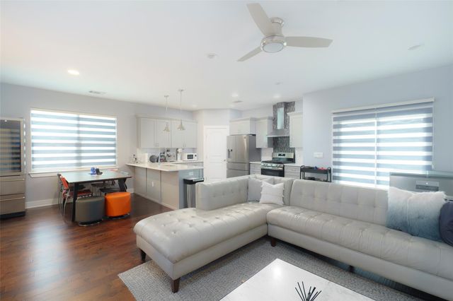 302 Delmar Ave B, Austin, TX 78752