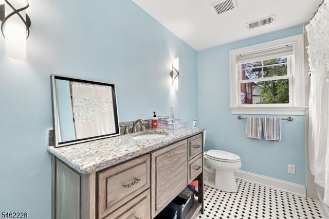 14 Catherine Ln, Morristown Town, NJ 07960
