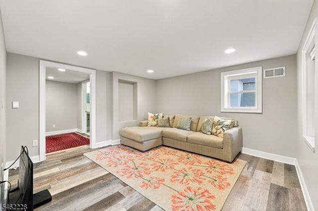 14 Catherine Ln, Morristown Town, NJ 07960