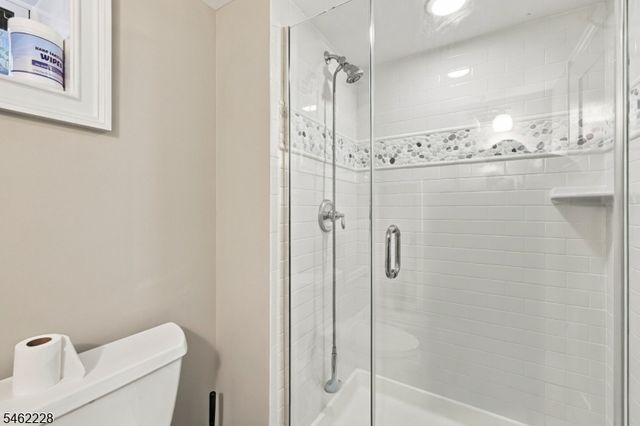 14 Catherine Ln, Morristown Town, NJ 07960