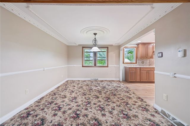 22 Buzzardtown Rd, Hempfield Twp, PA 15642