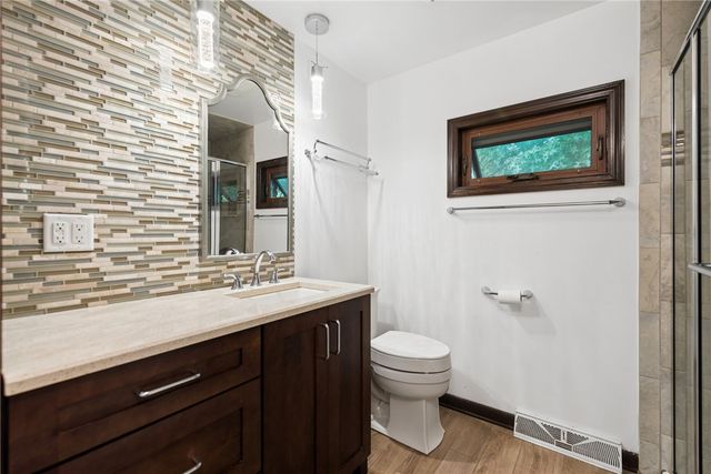 22 Buzzardtown Rd, Hempfield Twp, PA 15642