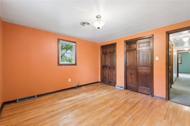 22 Buzzardtown Rd, Hempfield Twp, PA 15642