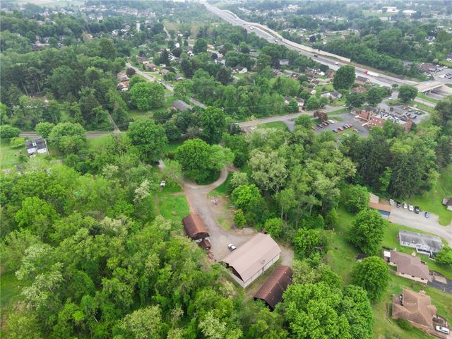 22 Buzzardtown Rd, Hempfield Twp, PA 15642