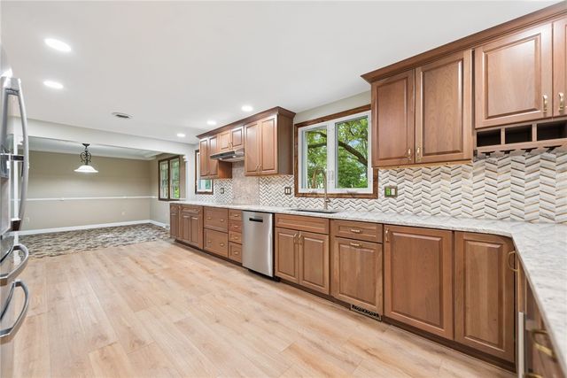 22 Buzzardtown Rd, Hempfield Twp, PA 15642