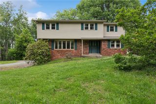 22 Buzzardtown Rd, Hempfield Twp, PA 15642