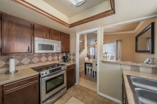 649 Harvest Hill Street, Lewisville, TX 75067