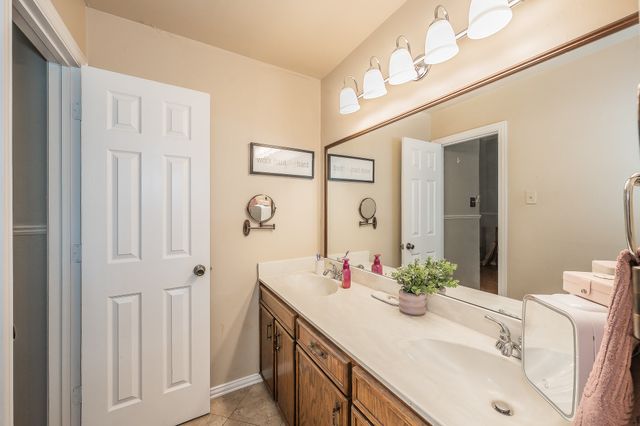 649 Harvest Hill Street, Lewisville, TX 75067