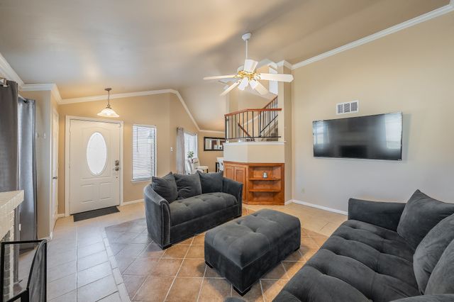649 Harvest Hill Street, Lewisville, TX 75067