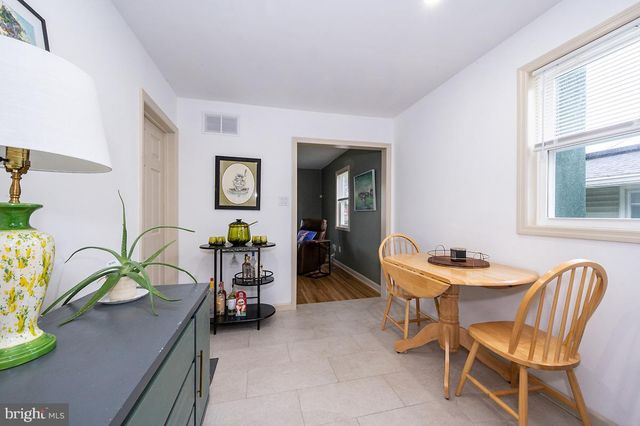 48 S OAK AVE, Mount Ephraim, NJ 08059