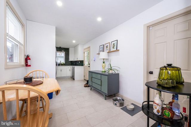 48 S OAK AVE, Mount Ephraim, NJ 08059