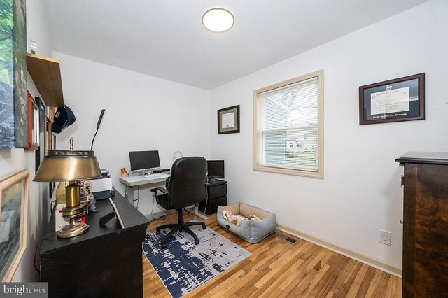 48 S OAK AVE, Mount Ephraim, NJ 08059