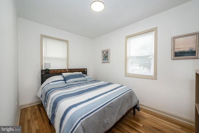 48 S OAK AVE, Mount Ephraim, NJ 08059