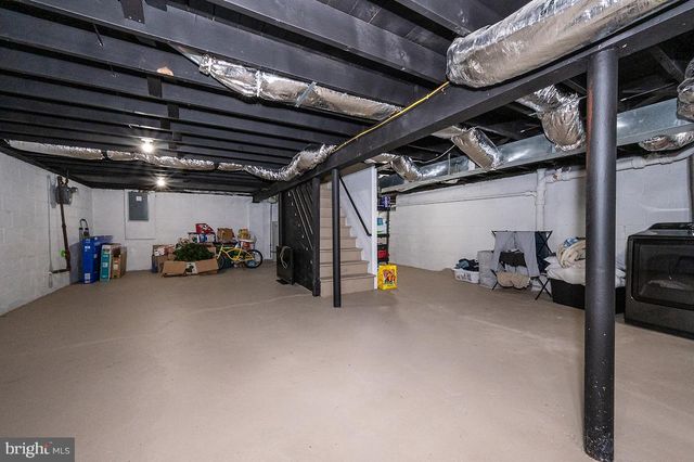 48 S OAK AVE, Mount Ephraim, NJ 08059