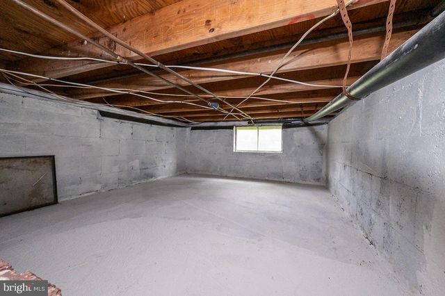 48 S OAK AVE, Mount Ephraim, NJ 08059