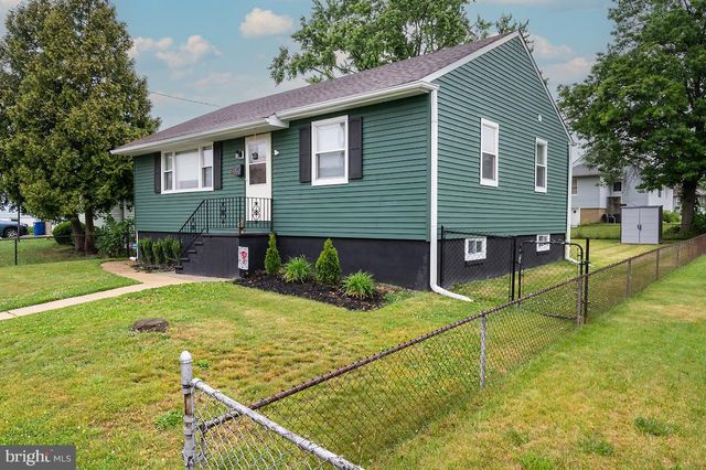48 S OAK AVE, Mount Ephraim, NJ 08059