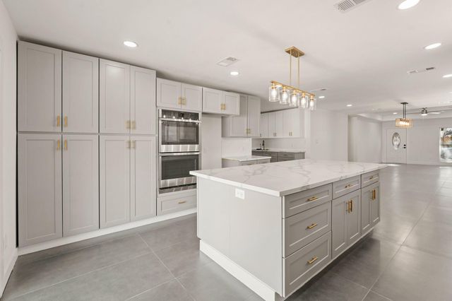 5902 Reamer Street, Houston, TX 77074