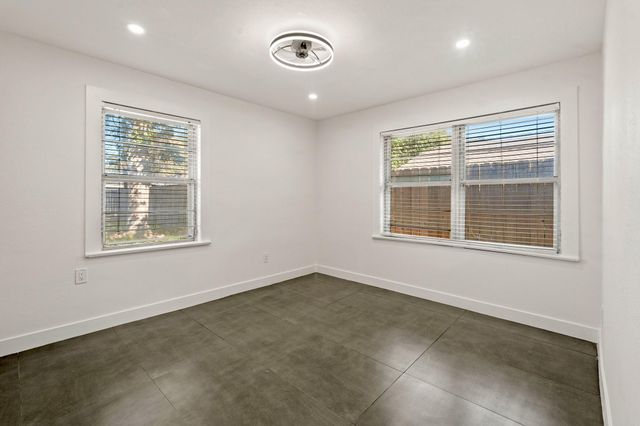 5902 Reamer Street, Houston, TX 77074