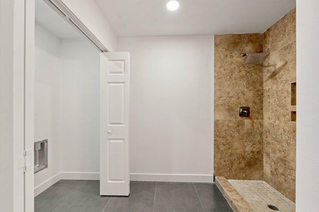 5902 Reamer Street, Houston, TX 77074